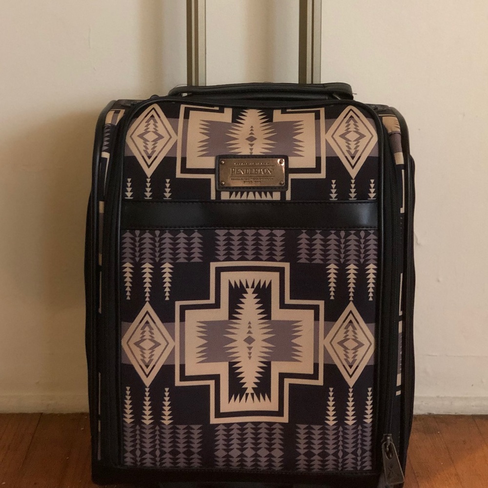 Pendleton Harding Rolling Tote 16”
